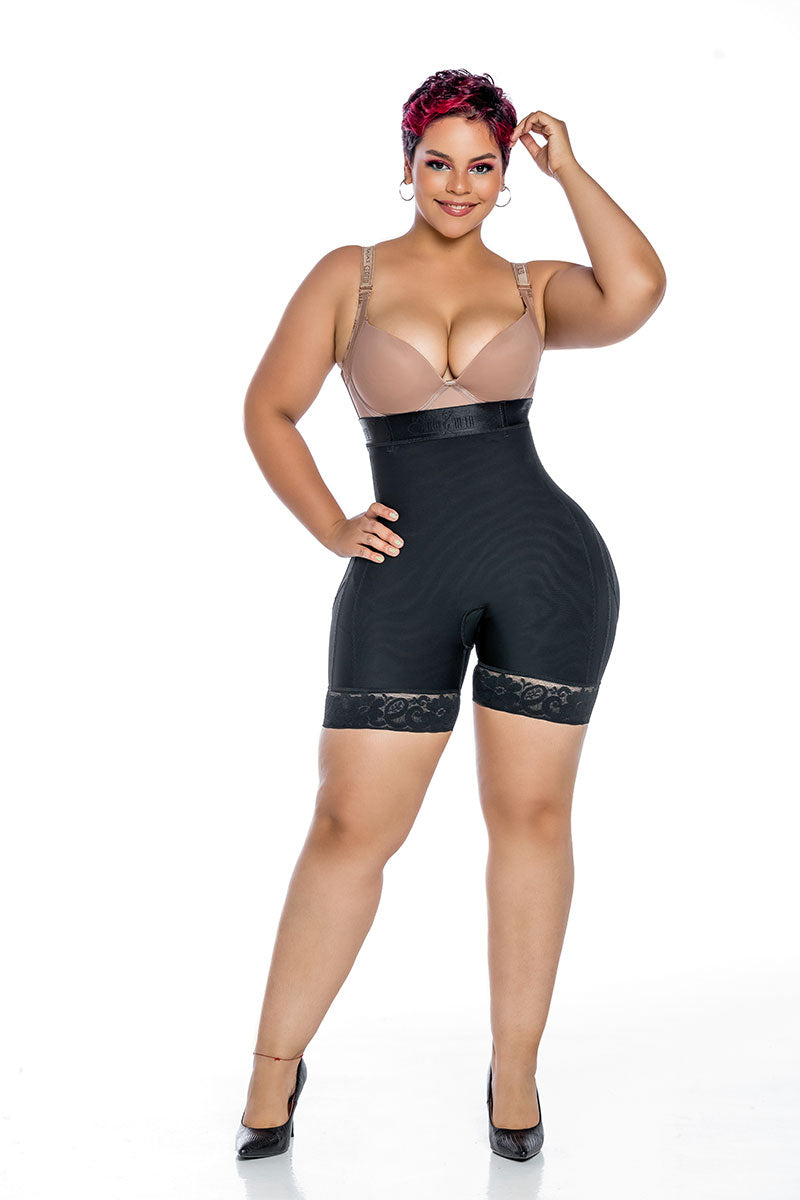 GAMA ALTA SHORT MAGIC , LINEA MOLDEADORA) REF:200