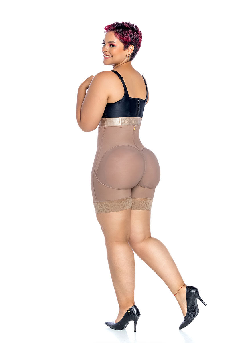GAMA ALTA SHORT MAGIC , LINEA MOLDEADORA) REF:200